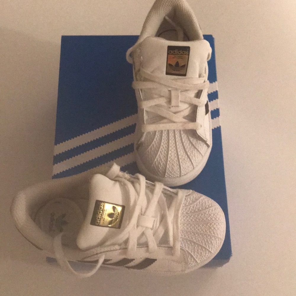 Shell Toe Adidas